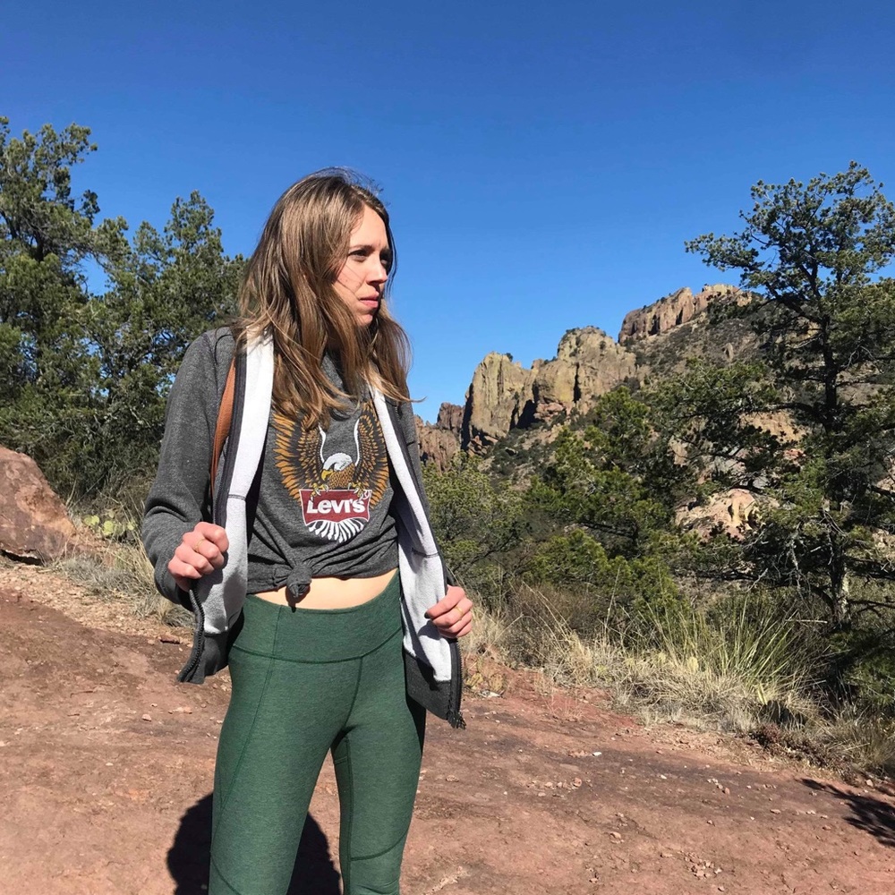 Outdoor voices warmup leggings in hunter green